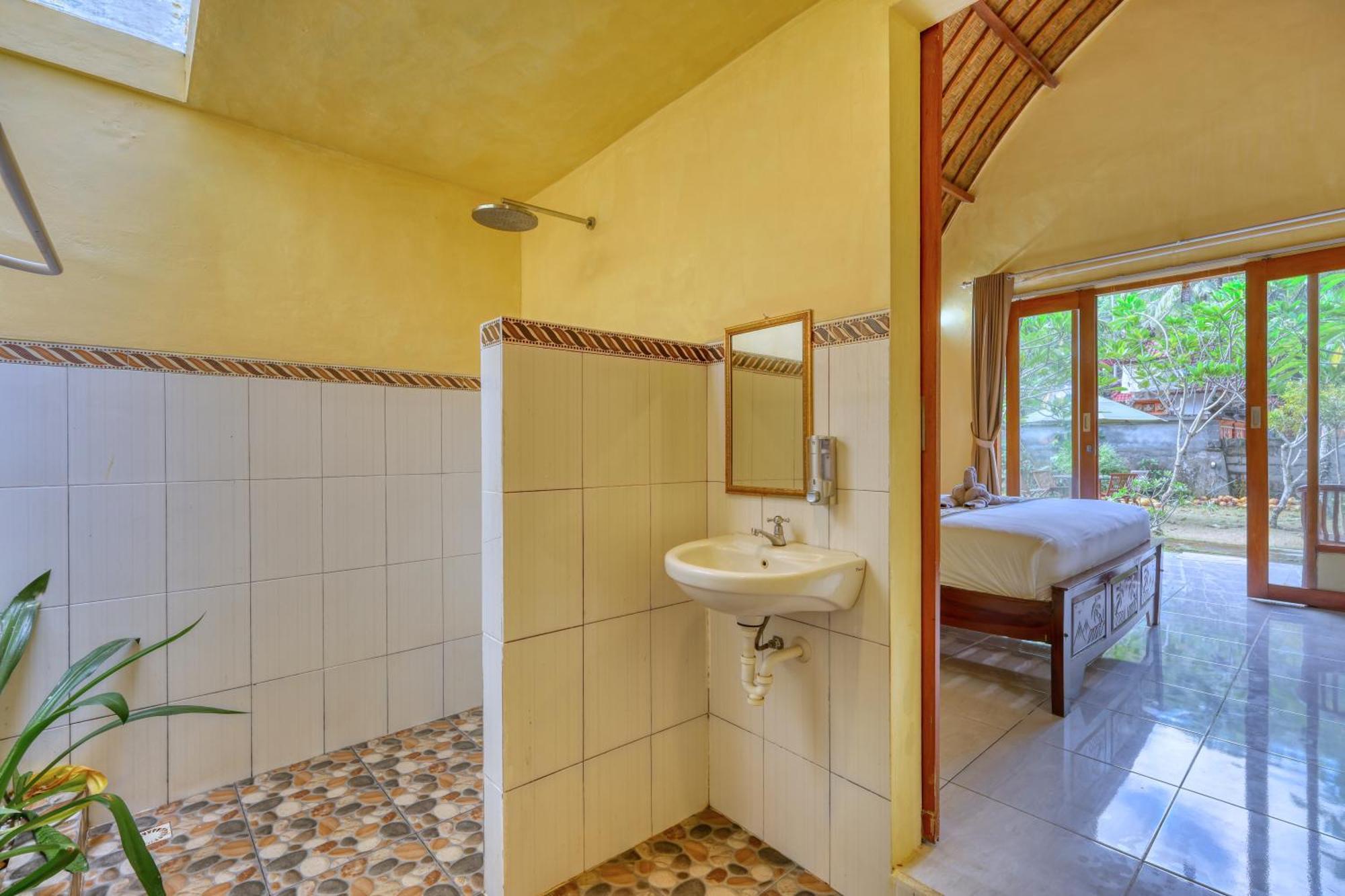 Maharga Bungalows Sakti Room photo